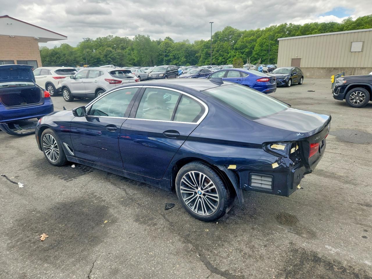 2019 BMW 540 Xi - Image 2