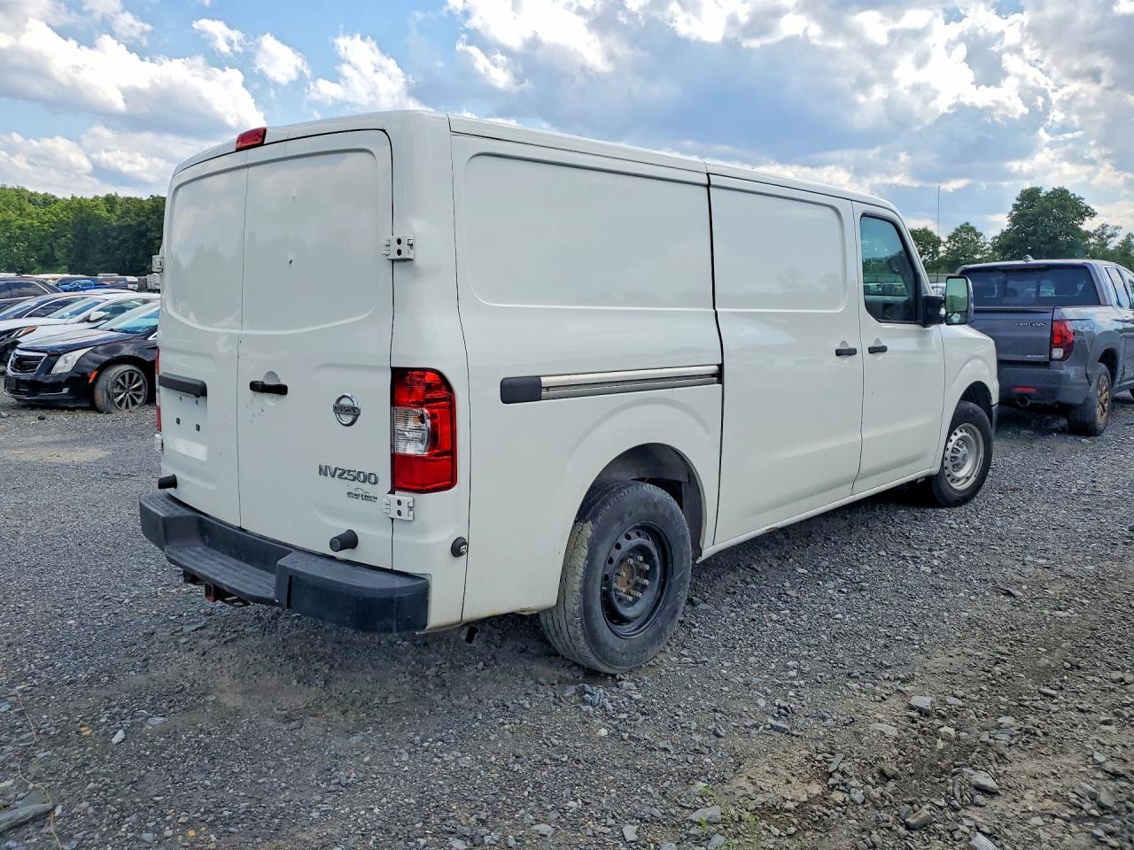 2018 Nissan Nv 2500 Delivery Van - Фото 3