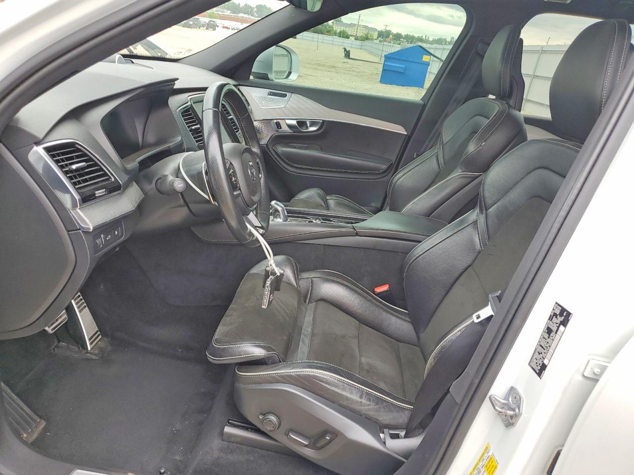 2017 Volvo Xc90 T8 - Image 7