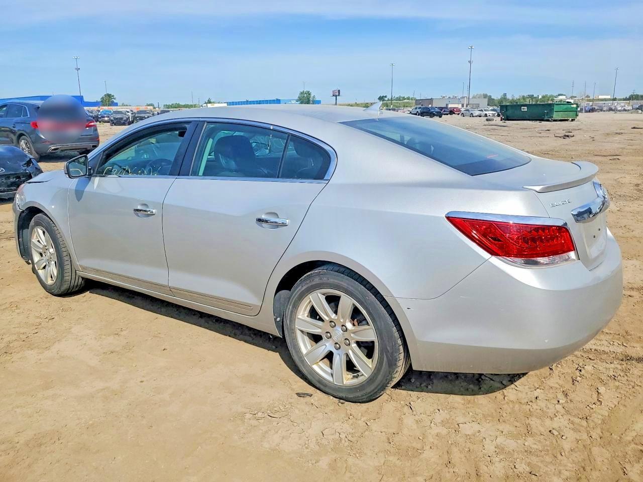 2011 Buick Lacrosse Cxl - Image 2