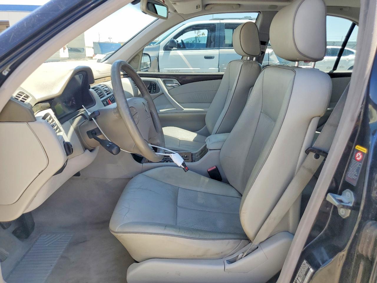 2002 Mercedes-Benz E 320 4Matic - Фото 7