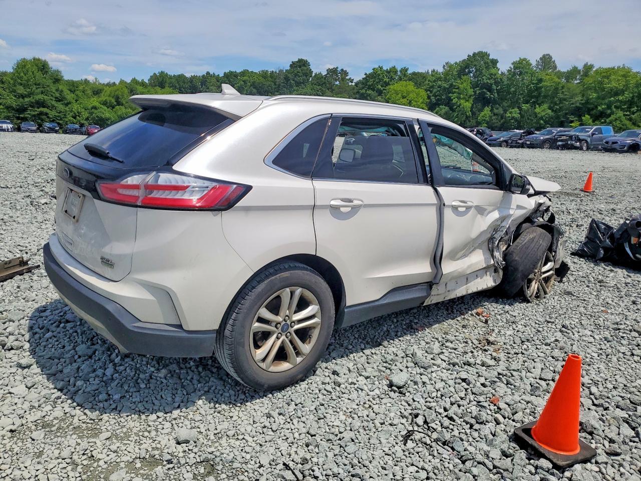 2019 Ford Edge Sel - Фото 3