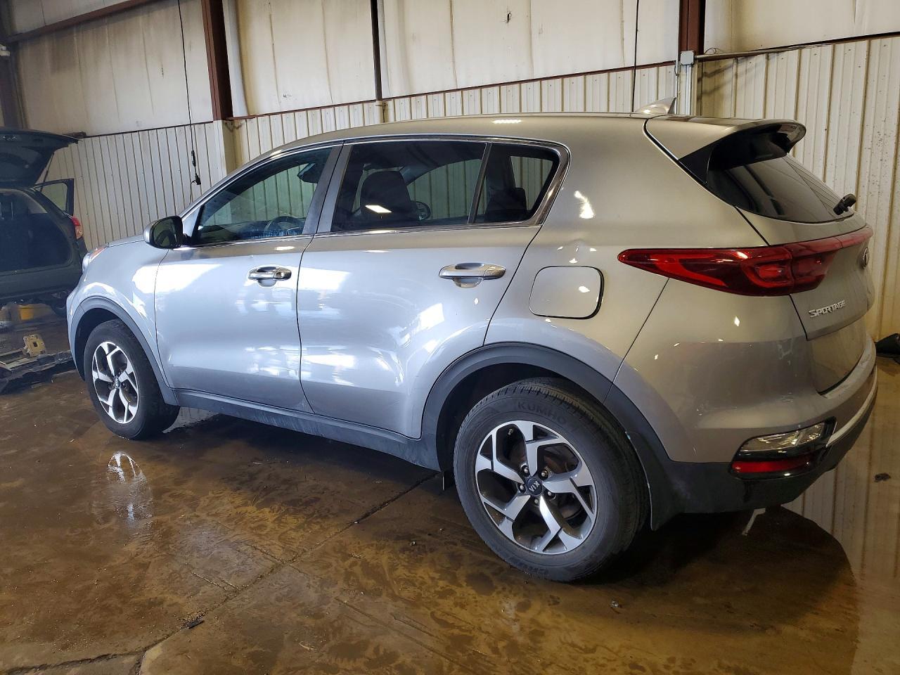 2020 Kia Sportage Lx - Image 2