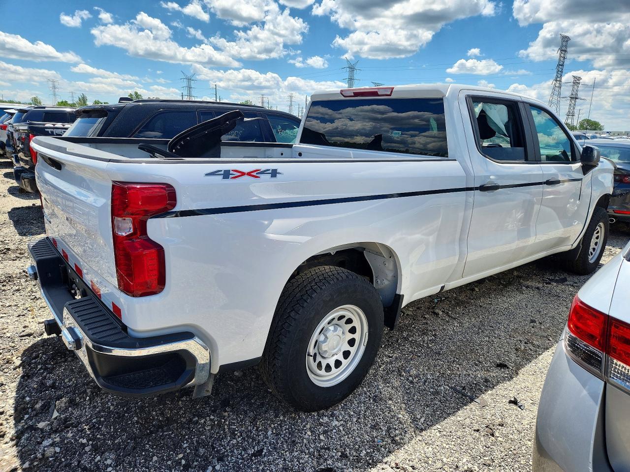 2025 Chevrolet Silverado K1500 - Image 3