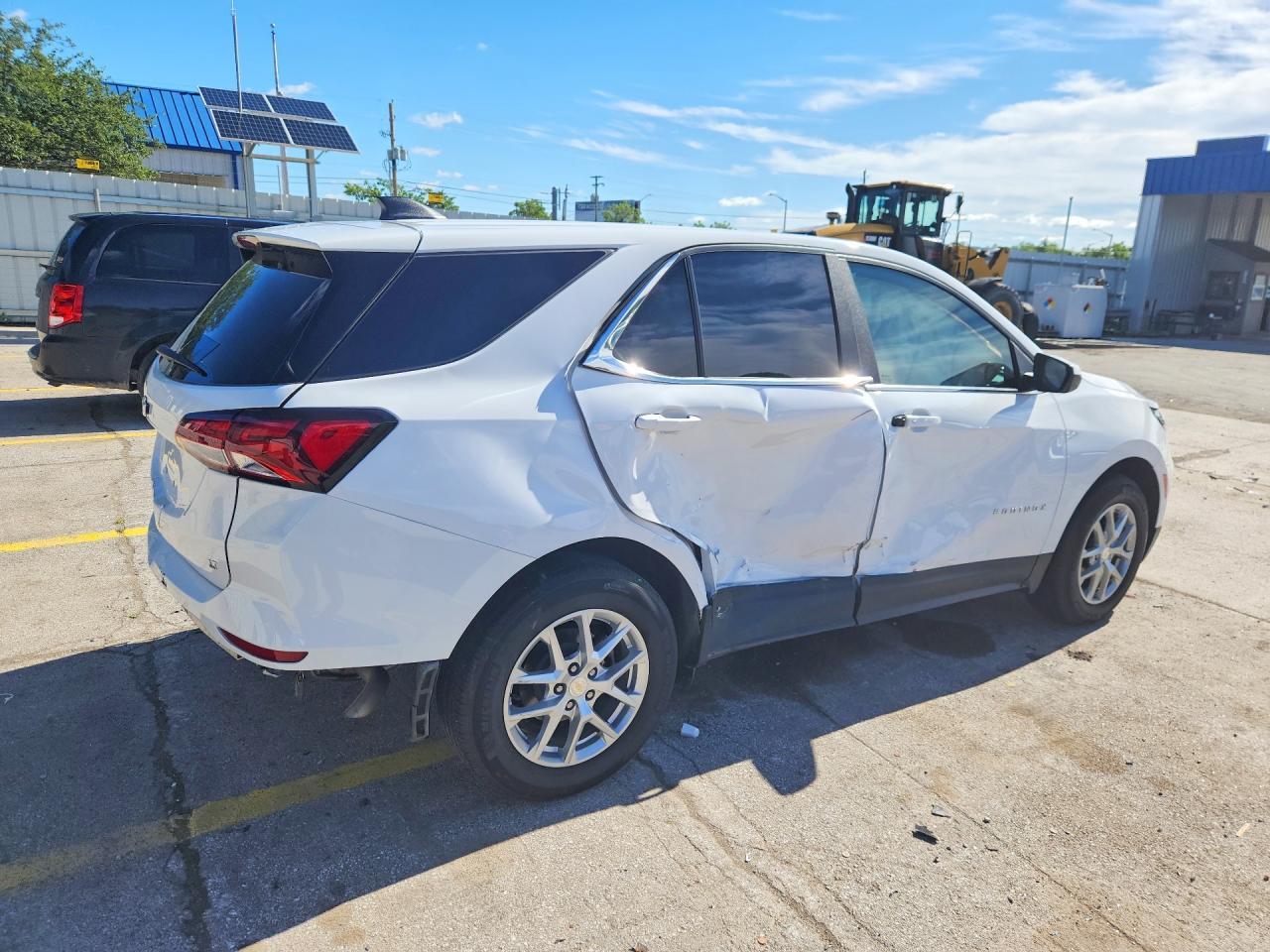 2024 Chevrolet Equinox Lt - Image 3