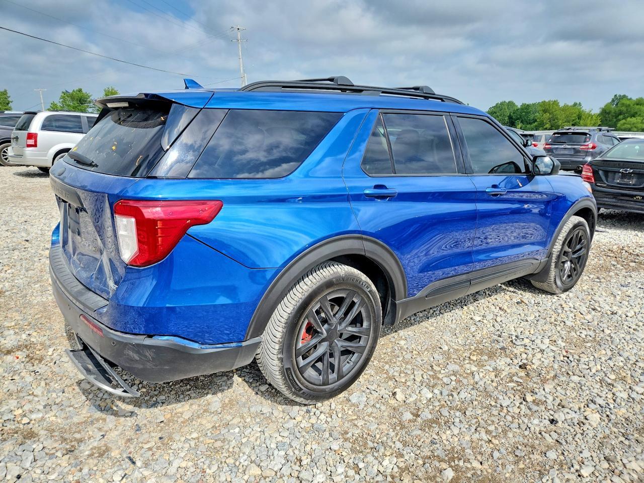 2020 Ford Explorer Xlt - Фото 3