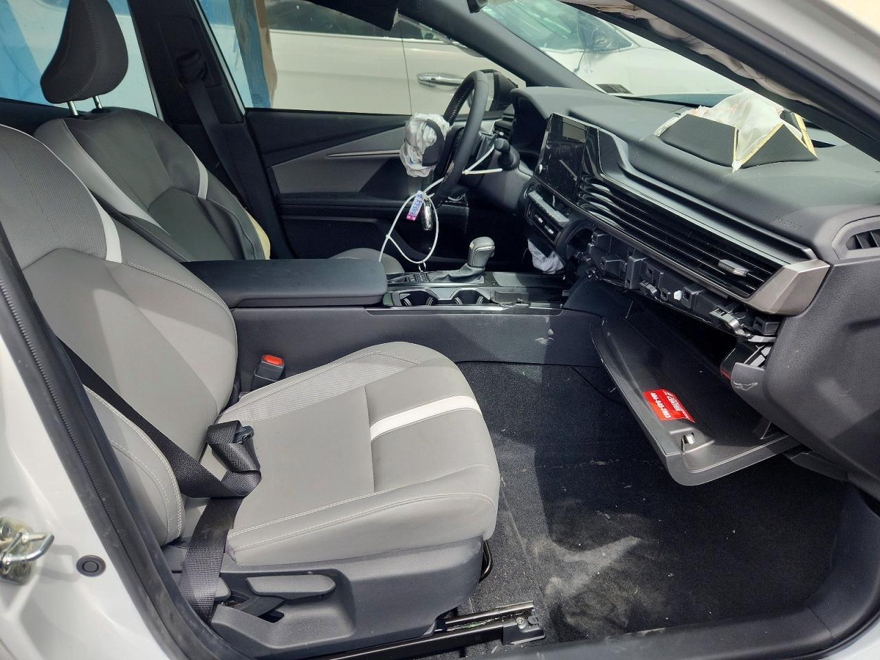 2025 Toyota Camry - Фото 7