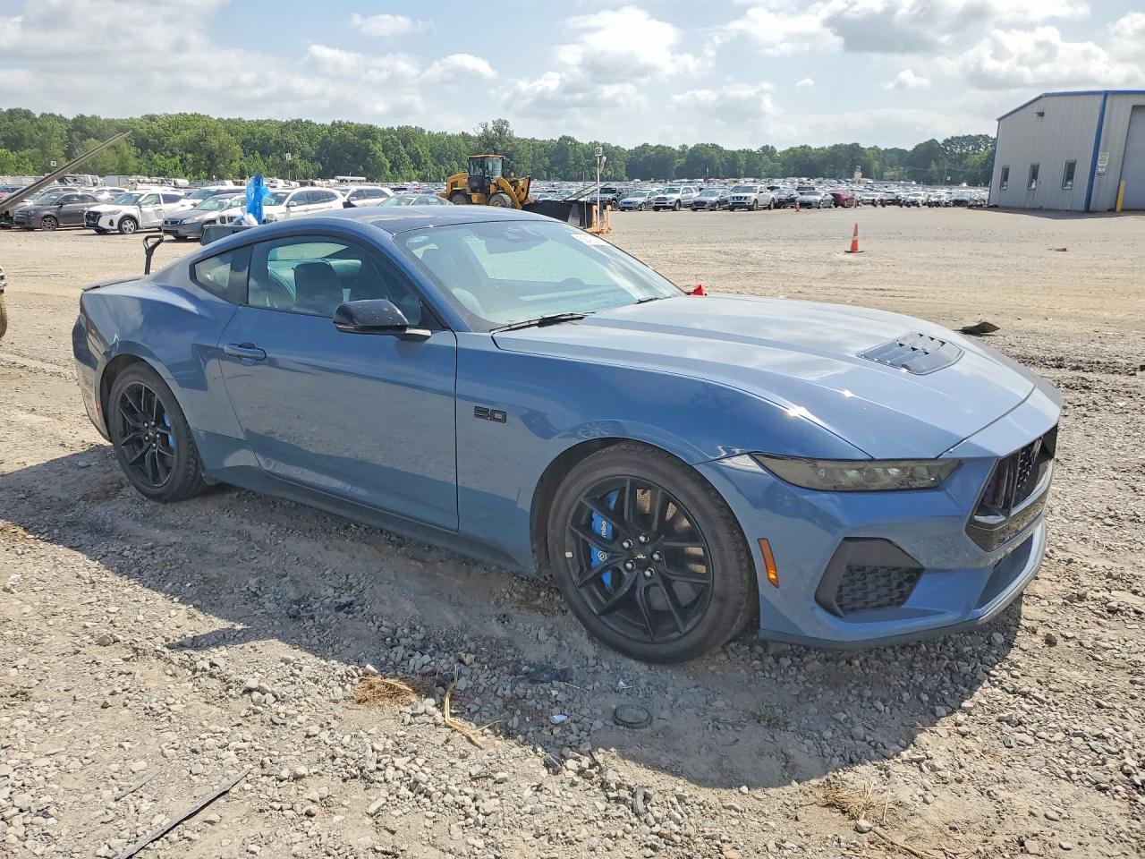 2024 Ford Mustang Gt - Фото 4