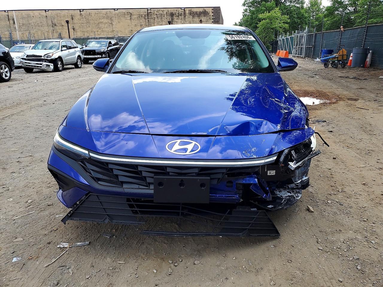 2026 Hyundai Elantra Hybrid Blue - Фото 5