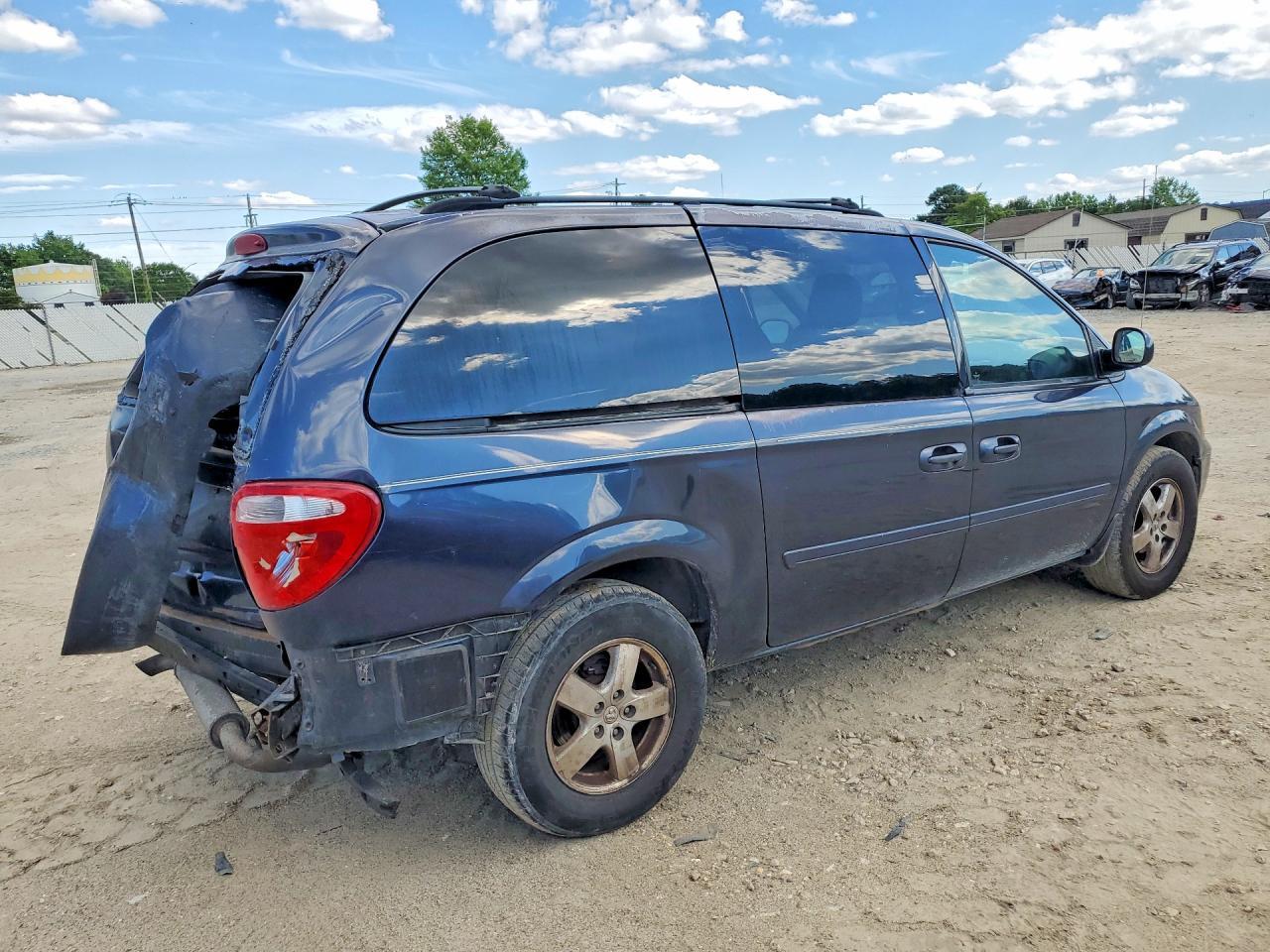 2007 Dodge Grand Caravan Sxt - Фото 3