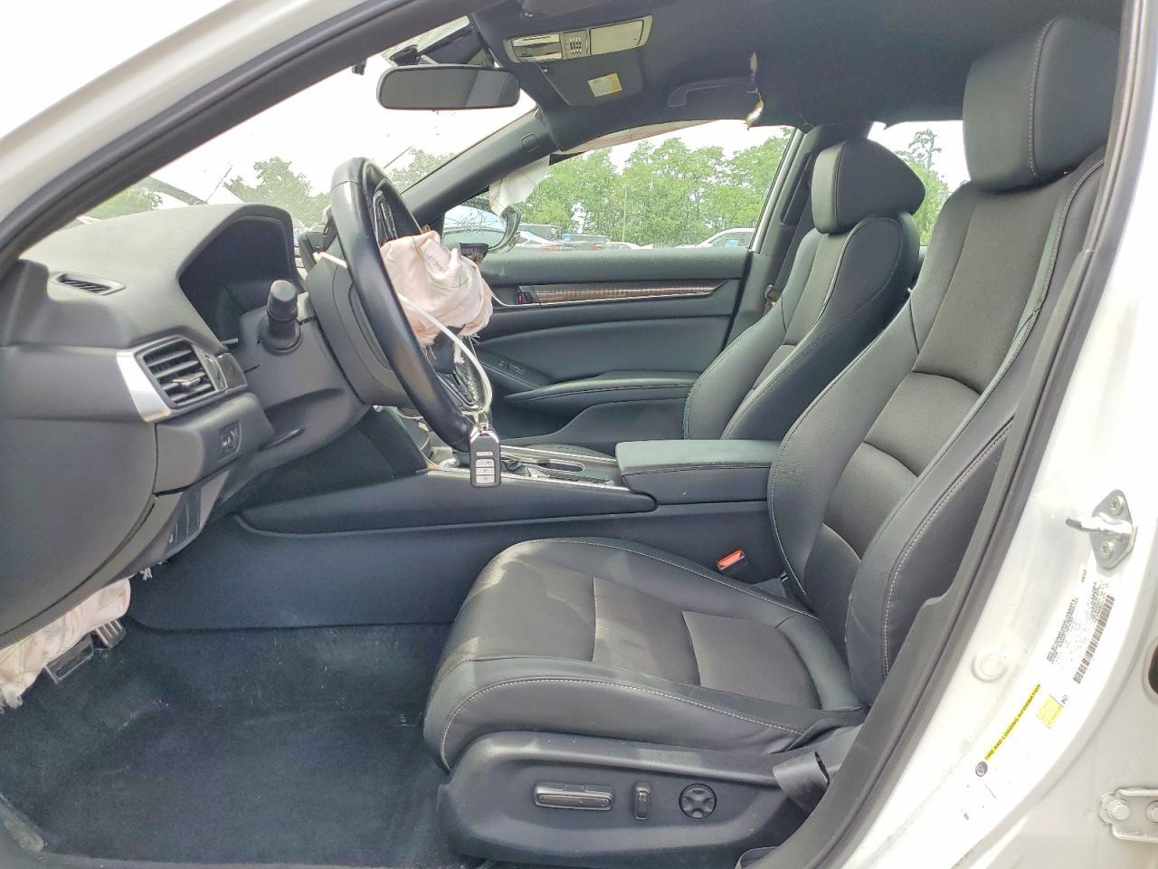 2022 Honda Accord Sport - Image 7