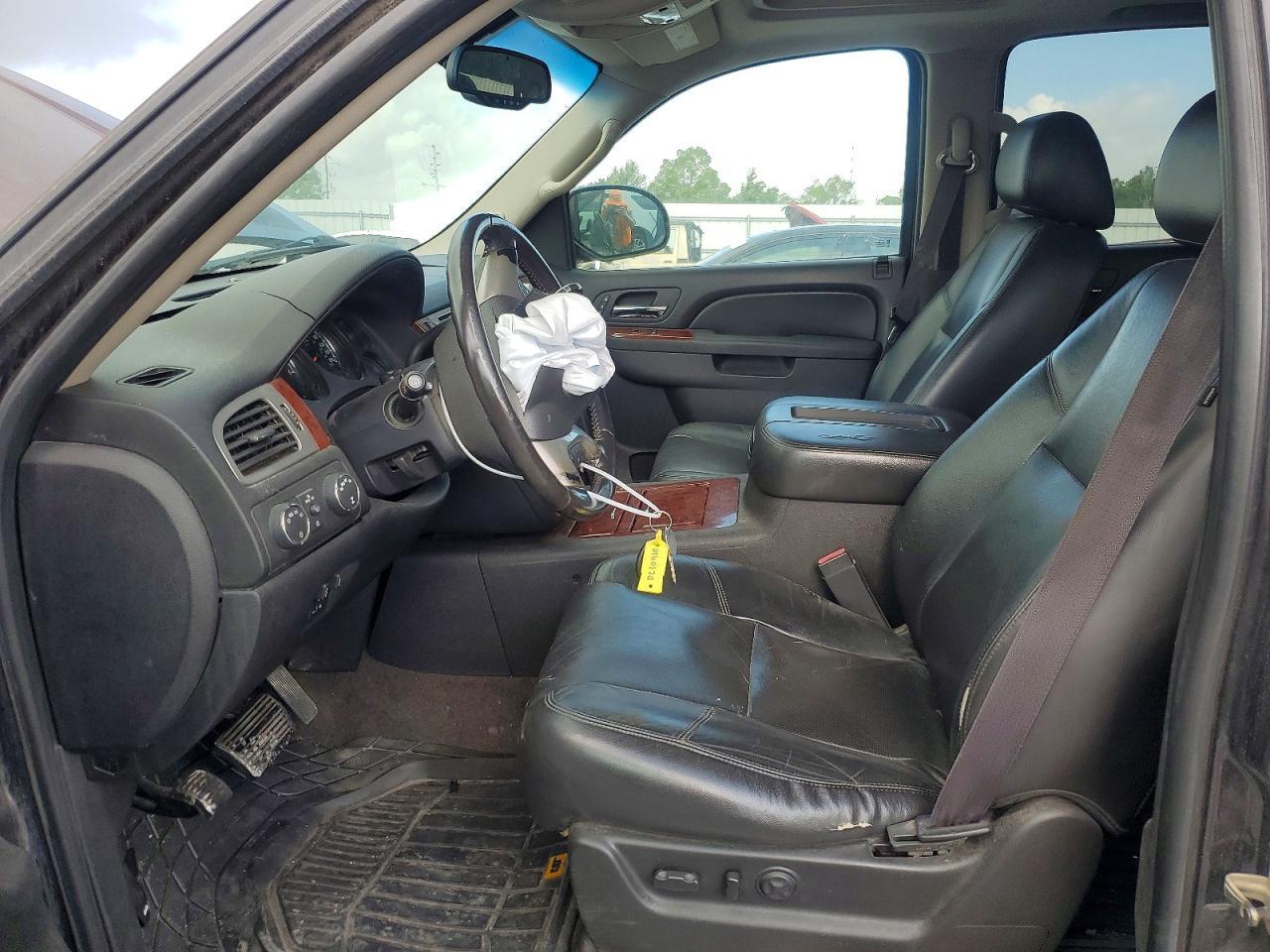 2011 Chevrolet Tahoe K1500 Ltz - Image 7