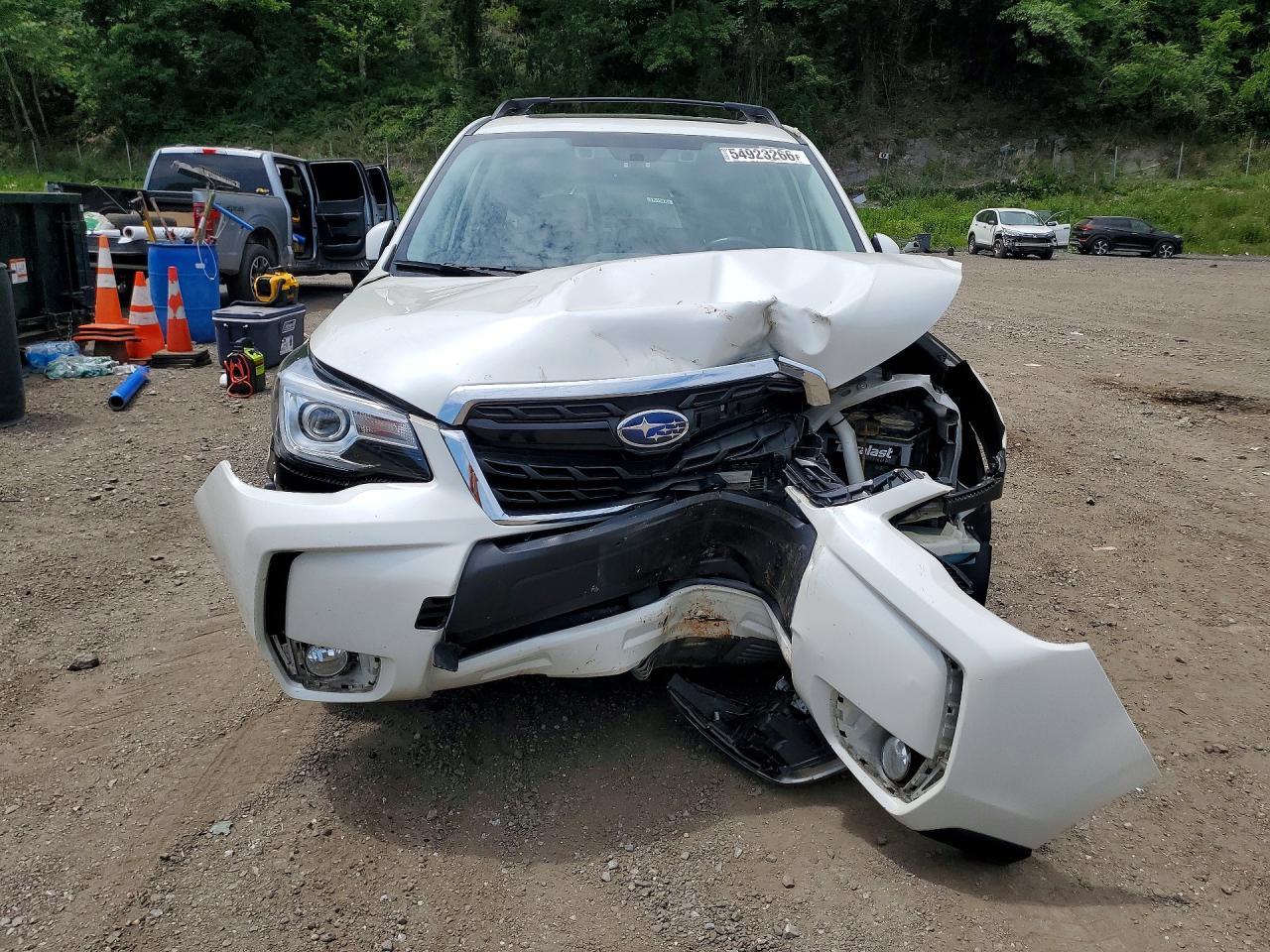 2017 Subaru Forester 2.0Xt Touring - Image 5