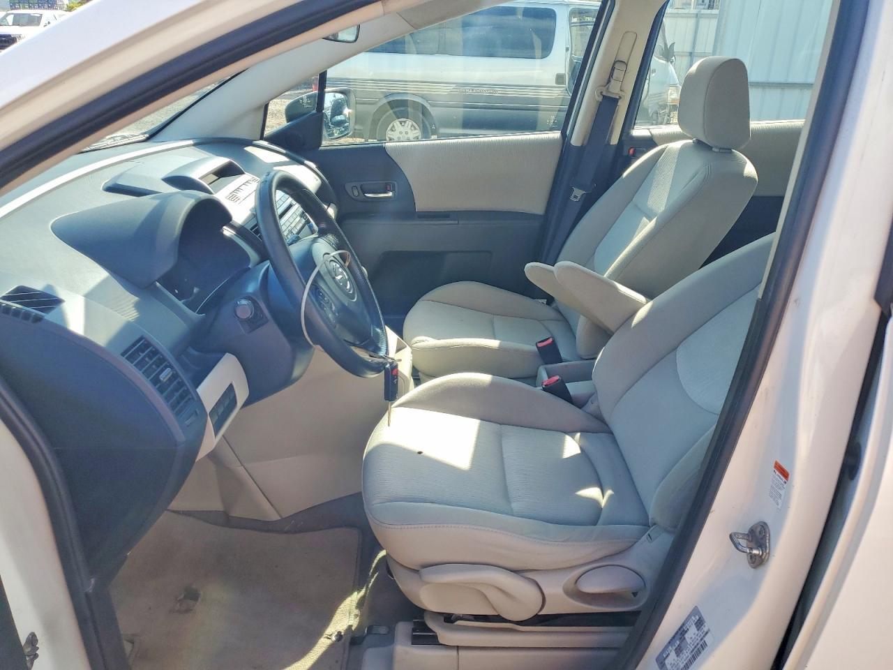 2010 Mazda 5 - Image 7