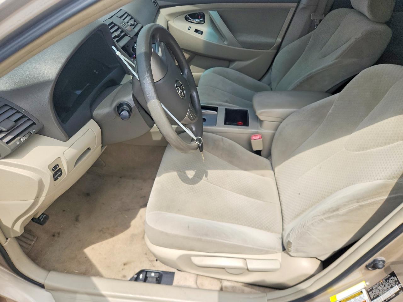 2009 Toyota Camry - Image 7