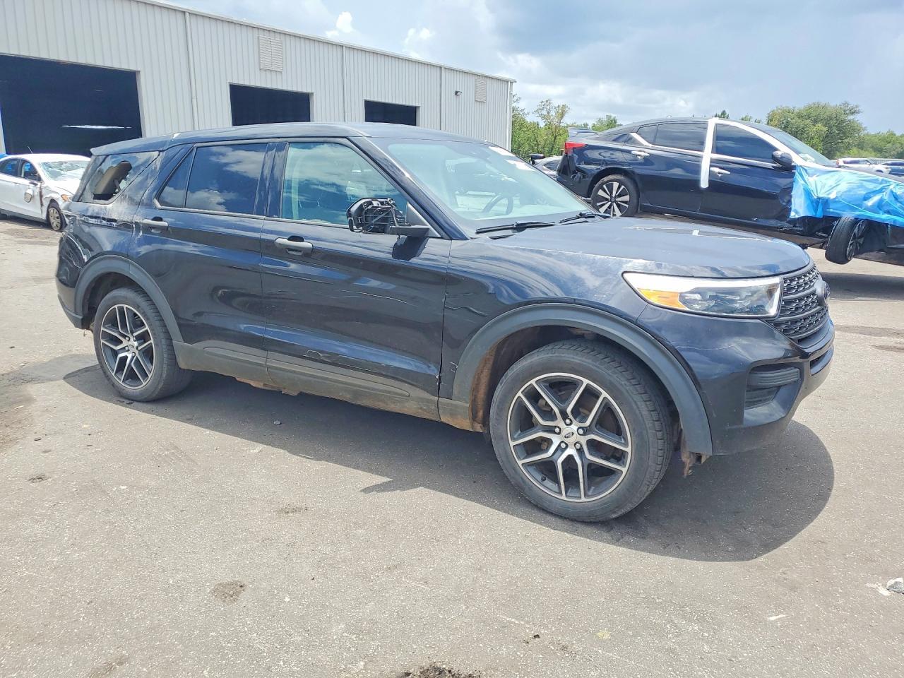 2021 Ford Explorer - Image 4