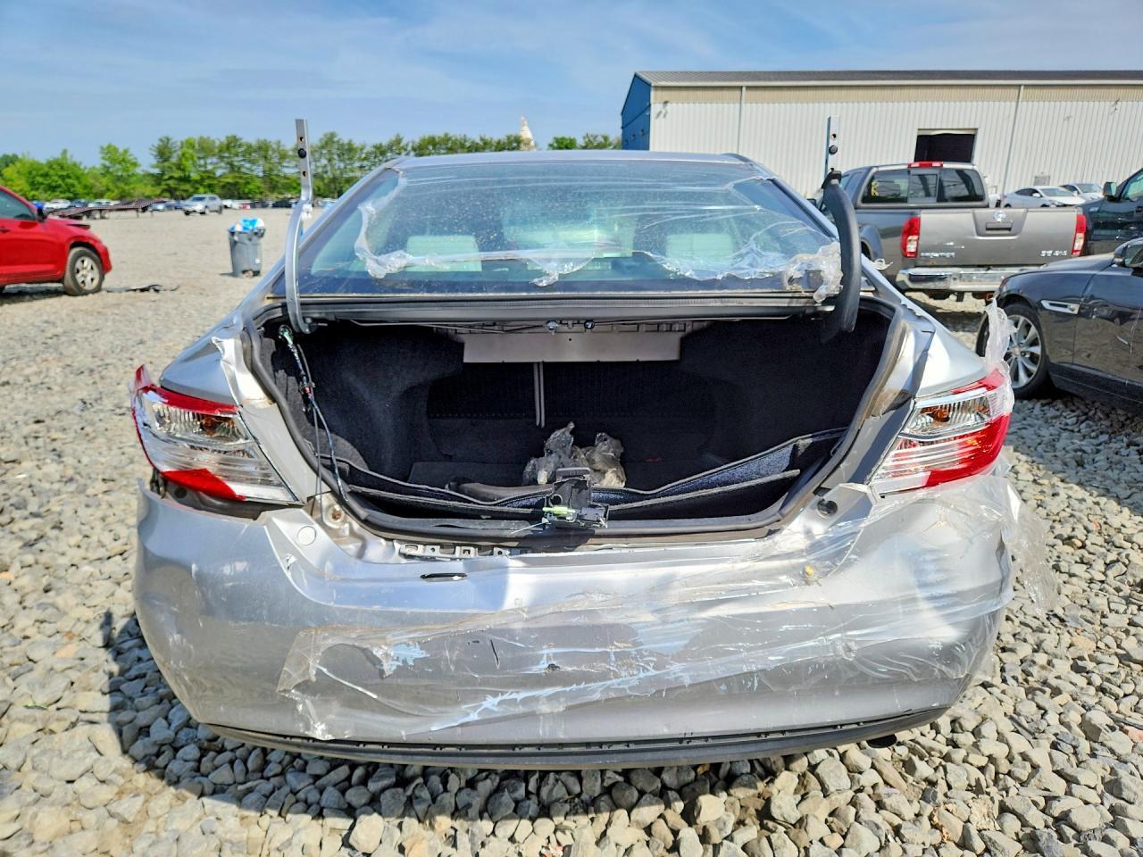 2015 Toyota Camry Le - Фото 6