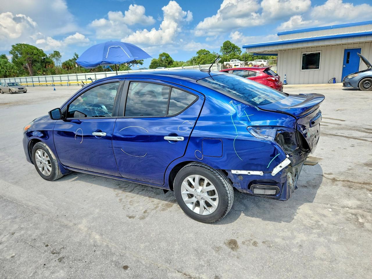 2018 Nissan Versa Sv - Фото 2