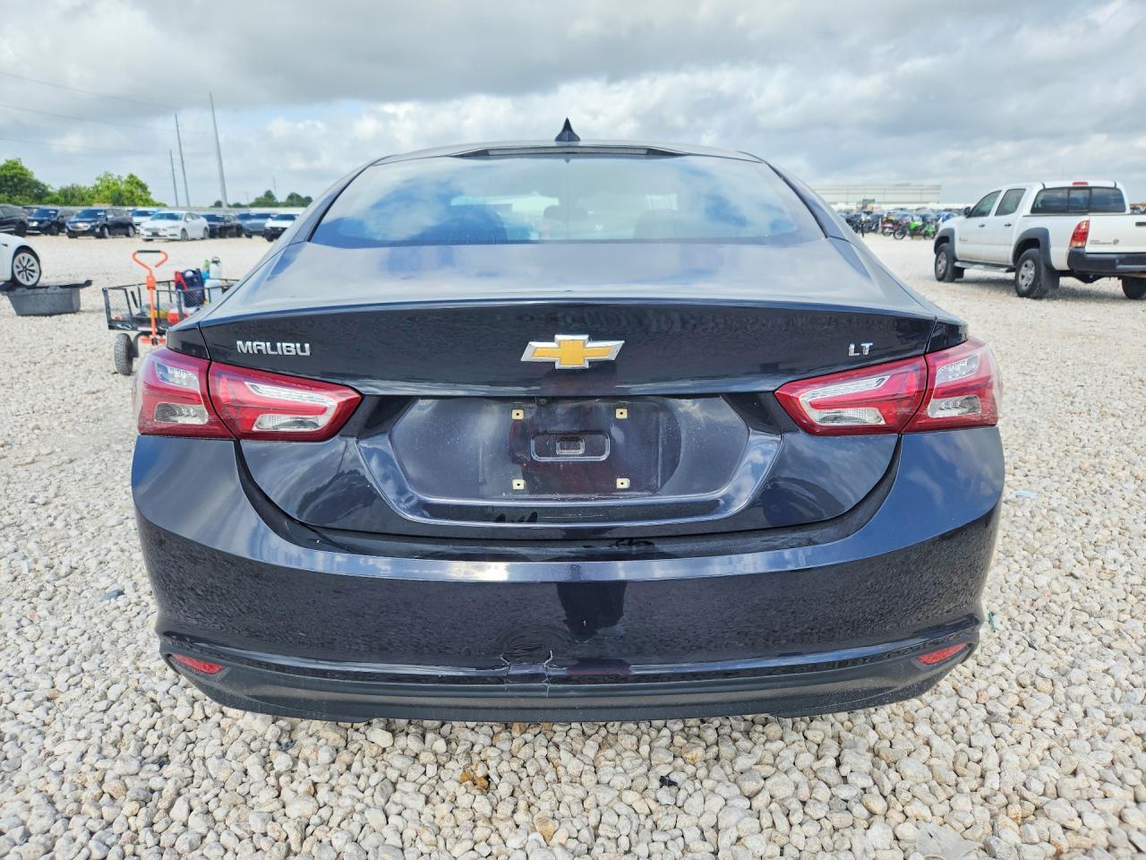 2022 Chevrolet Malibu Lt - Image 6