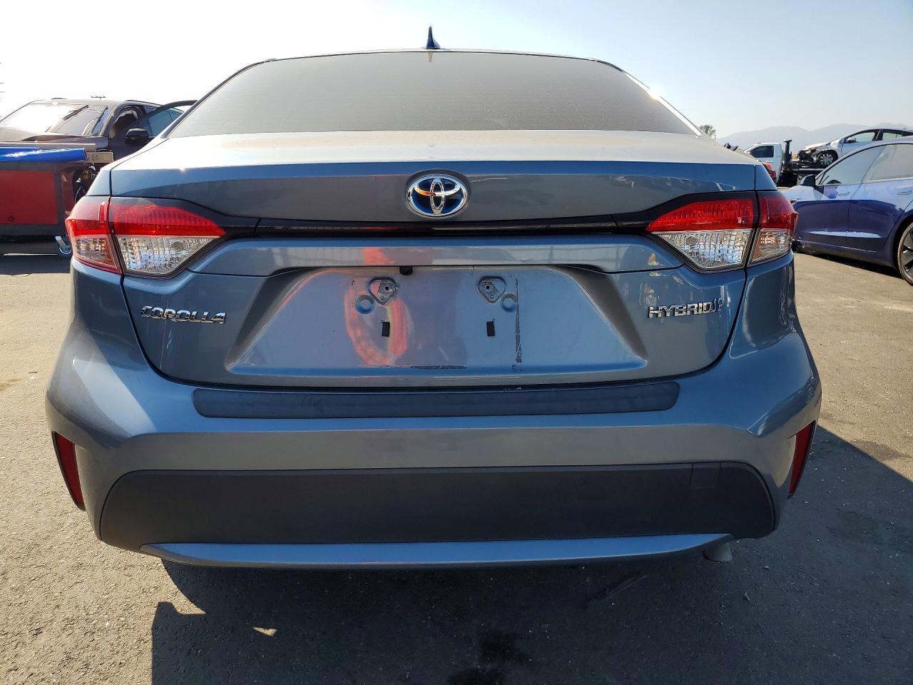 2021 Toyota Corolla Le - Image 6