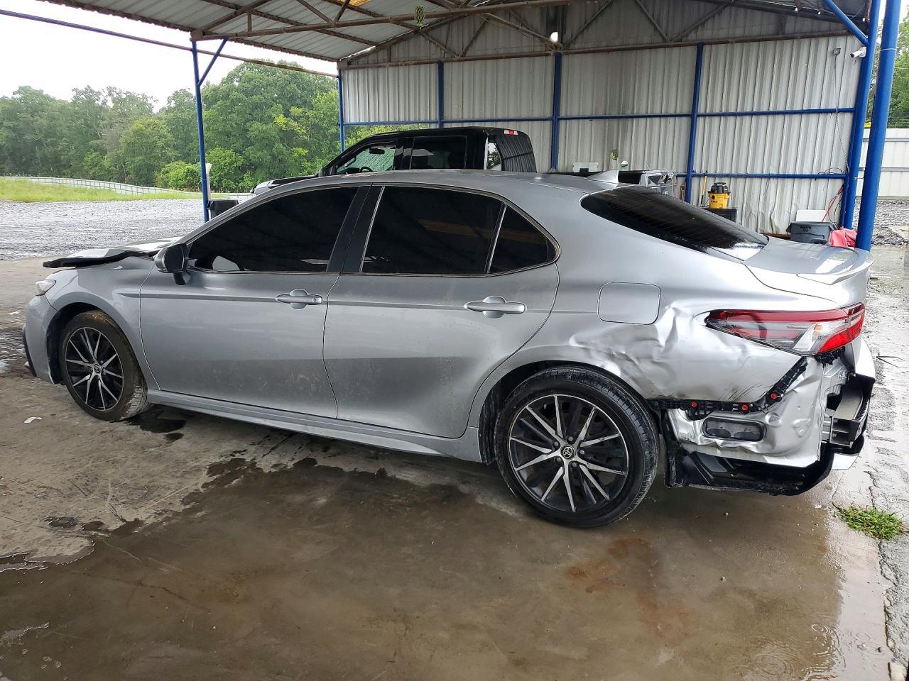 2023 Toyota Camry Se - Image 2