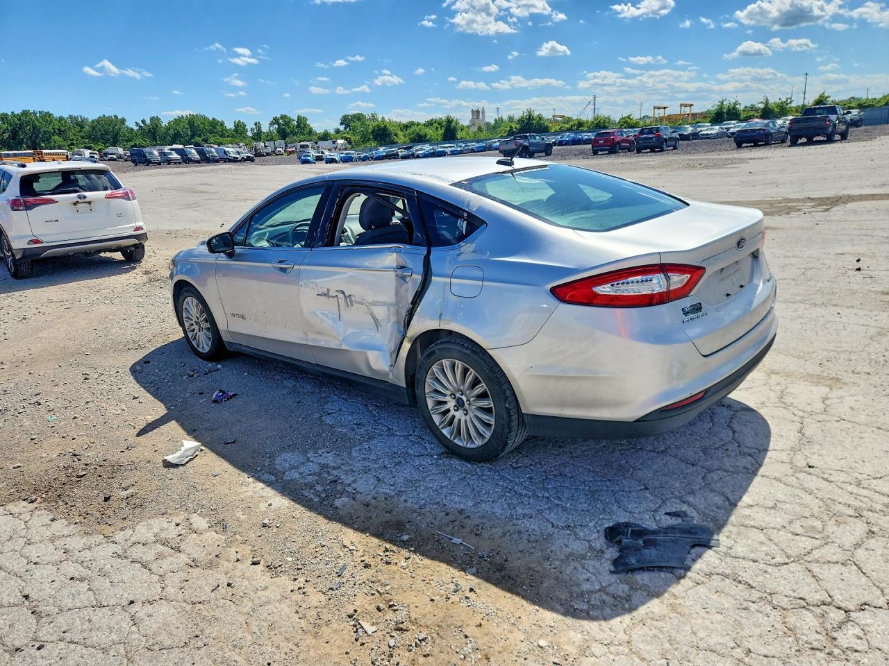 2014 Ford Fusion S Hybrid - Фото 2