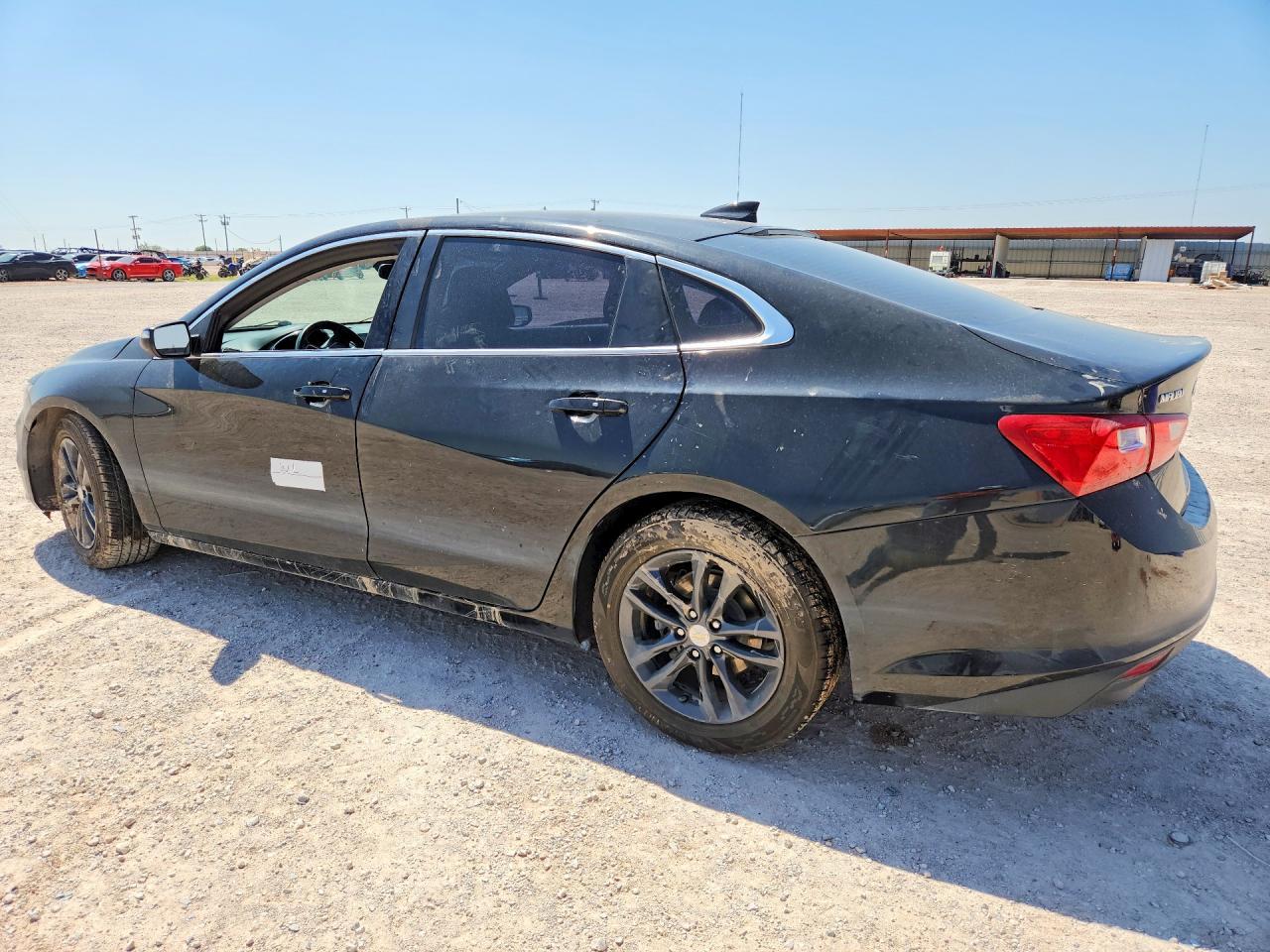 2017 Chevrolet Malibu Lt - Image 2
