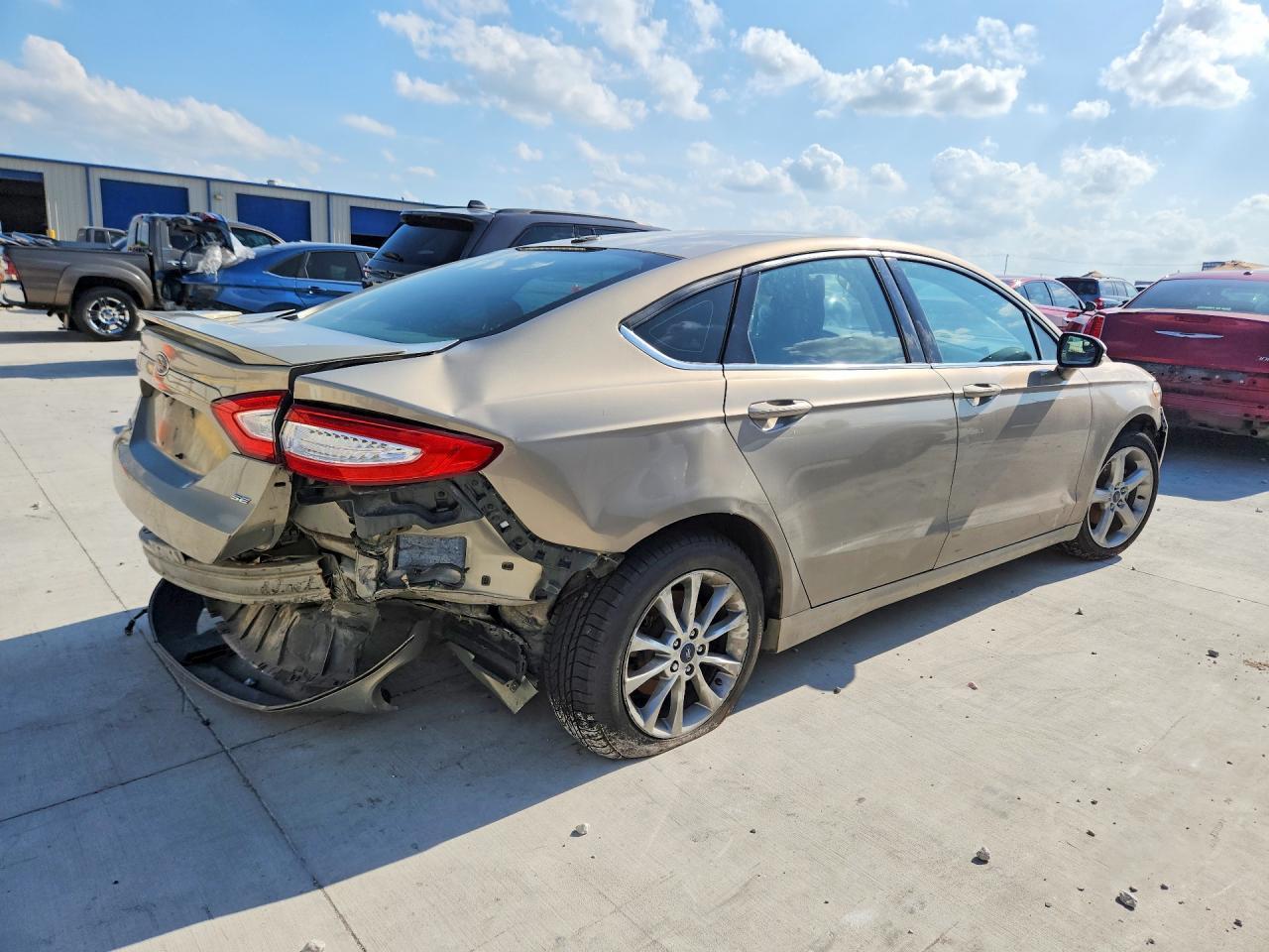 2016 Ford Fusion Se - Image 3