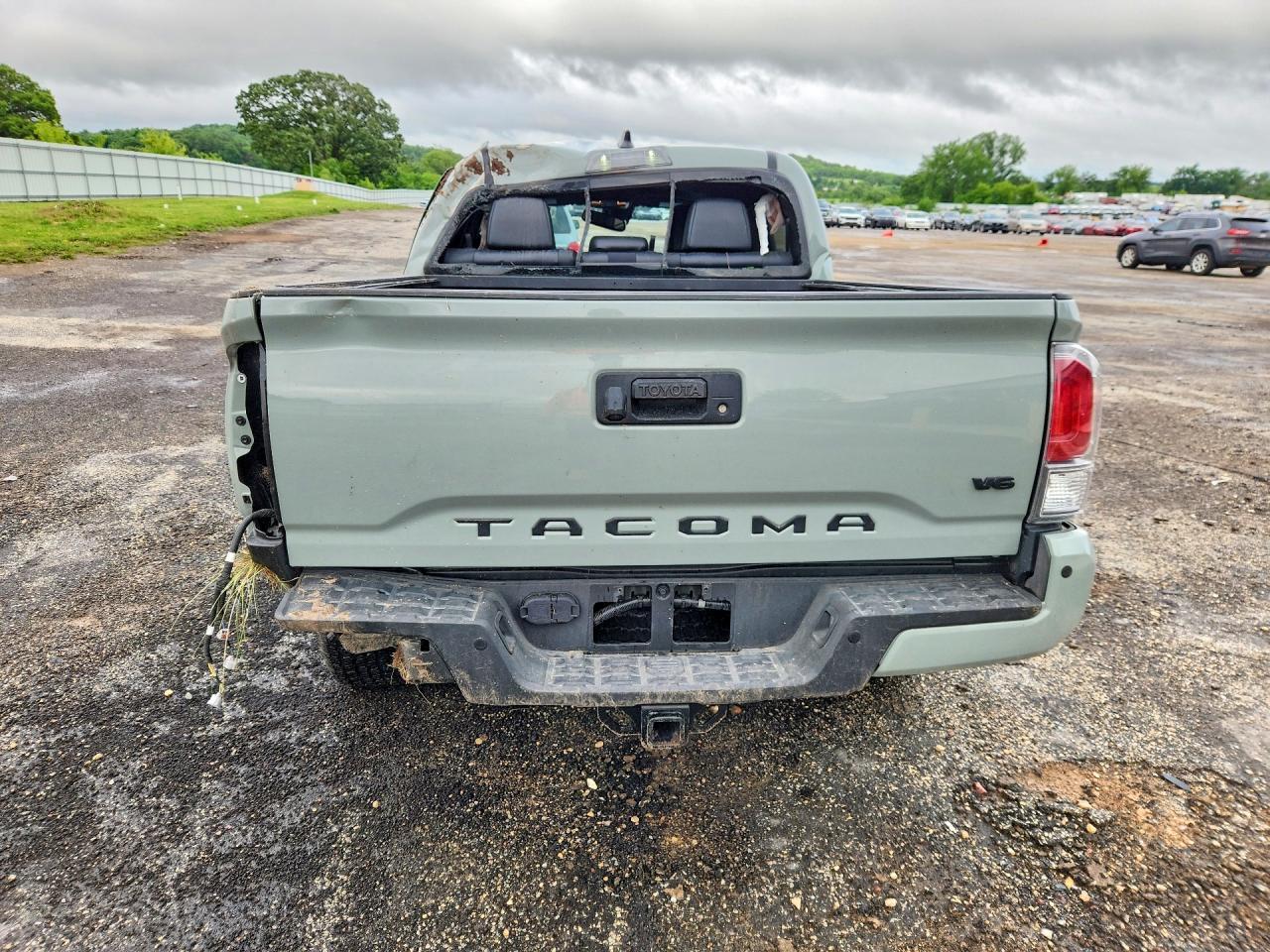 2022 Toyota Tacoma Trd Off-Road - Image 6