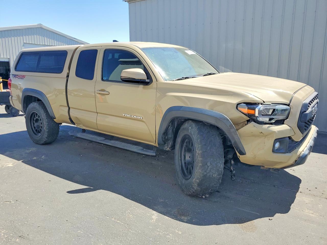 2016 Toyota Tacoma Trd Off-Road - Image 4