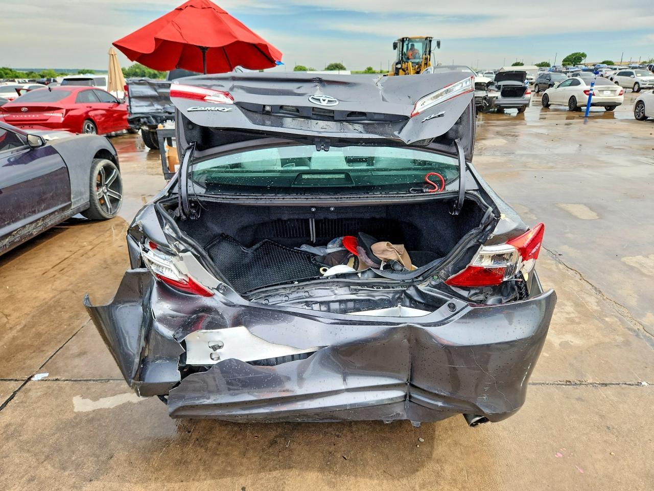 2012 Toyota Camry Xle - Image 6