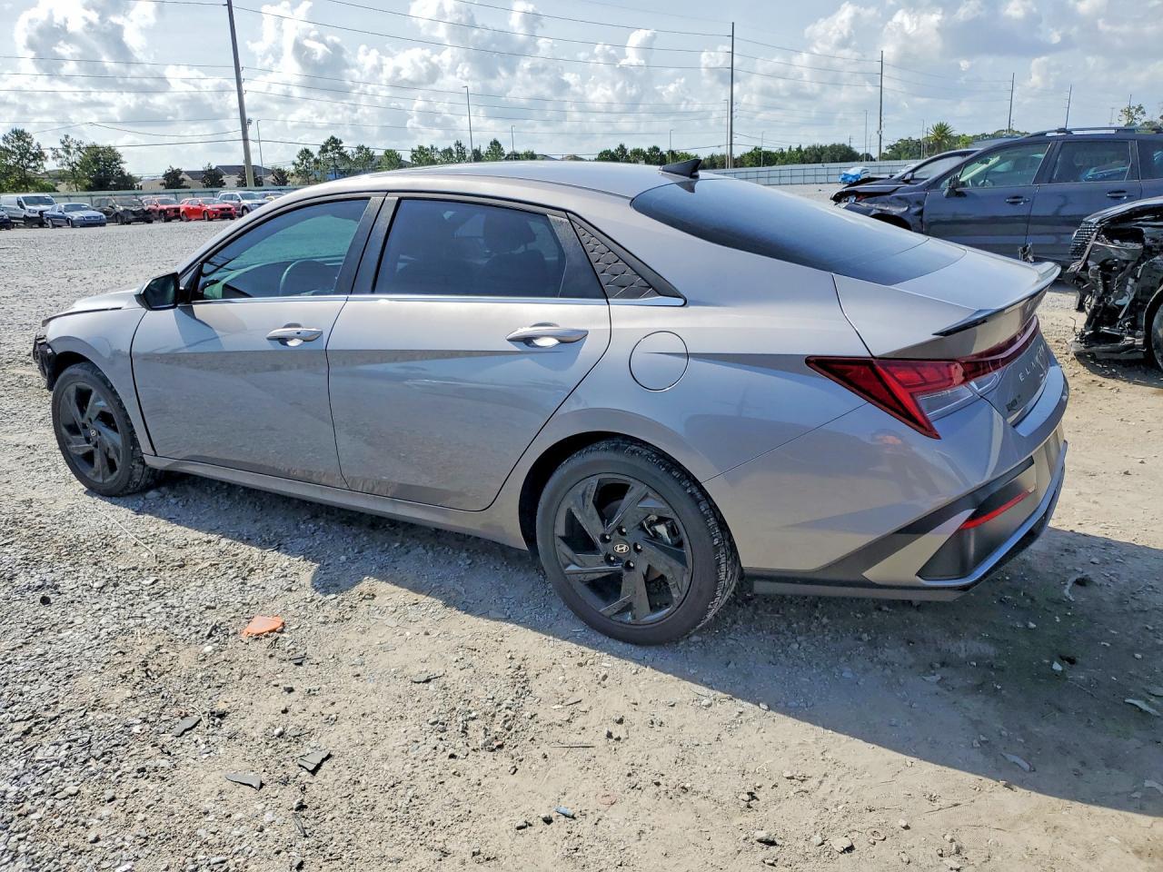 2026 Hyundai Elantra Sel Sport Premium - Фото 2