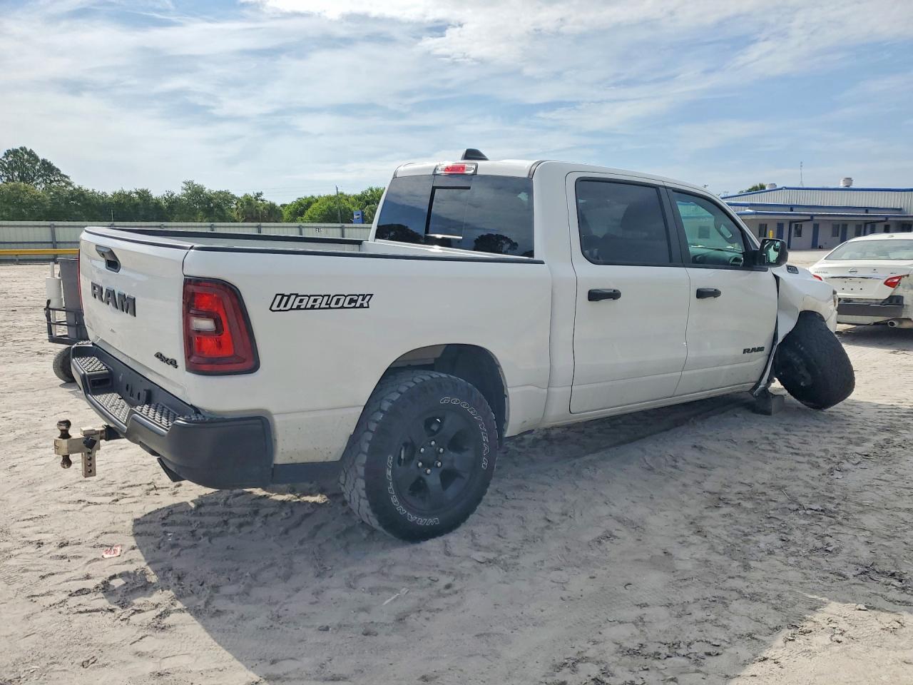 2025 Ram 1500 Tradesman - Фото 3
