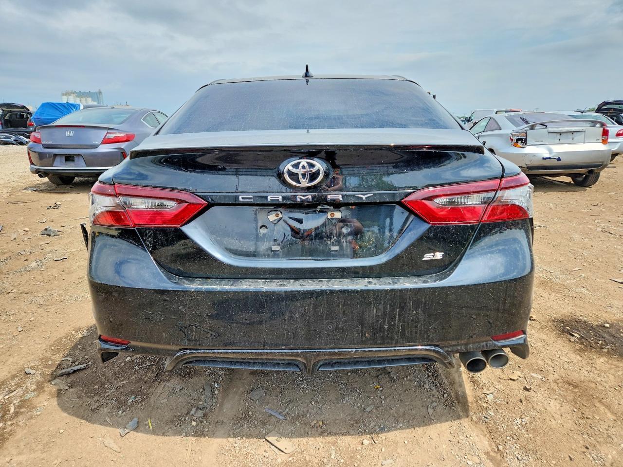2022 Toyota Camry Se - Фото 6