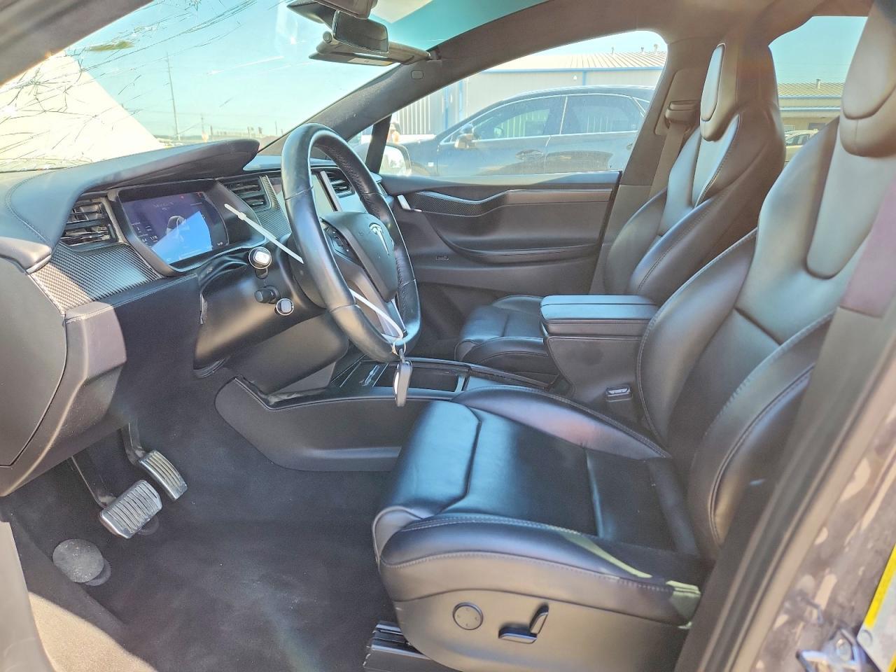 2018 Tesla Model X - Фото 7