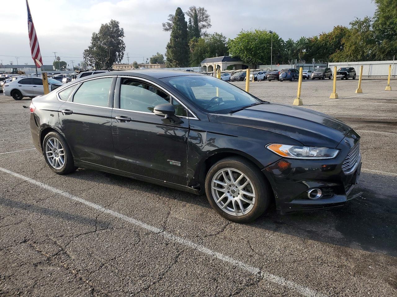 2014 Ford Fusion Titanium Phev - Фото 4