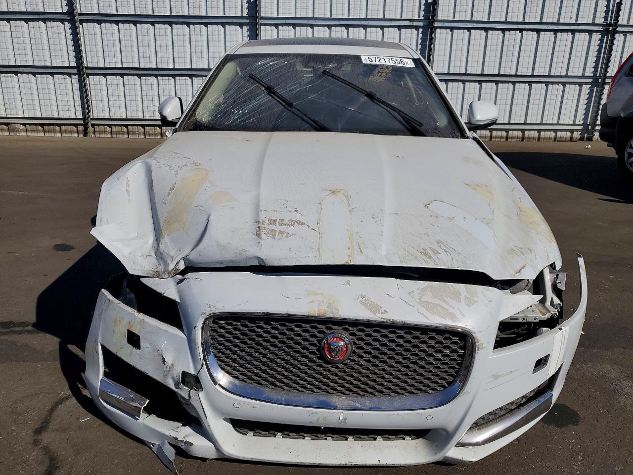 2016 Jaguar Xf Premium - Фото 5