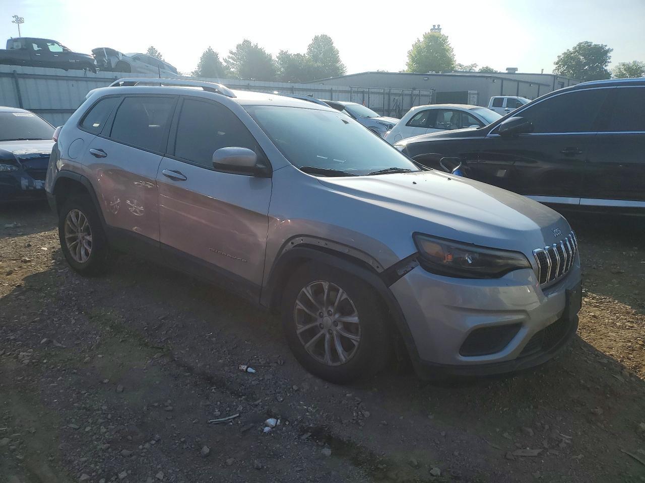 2020 Jeep Cherokee Latitude - Фото 4