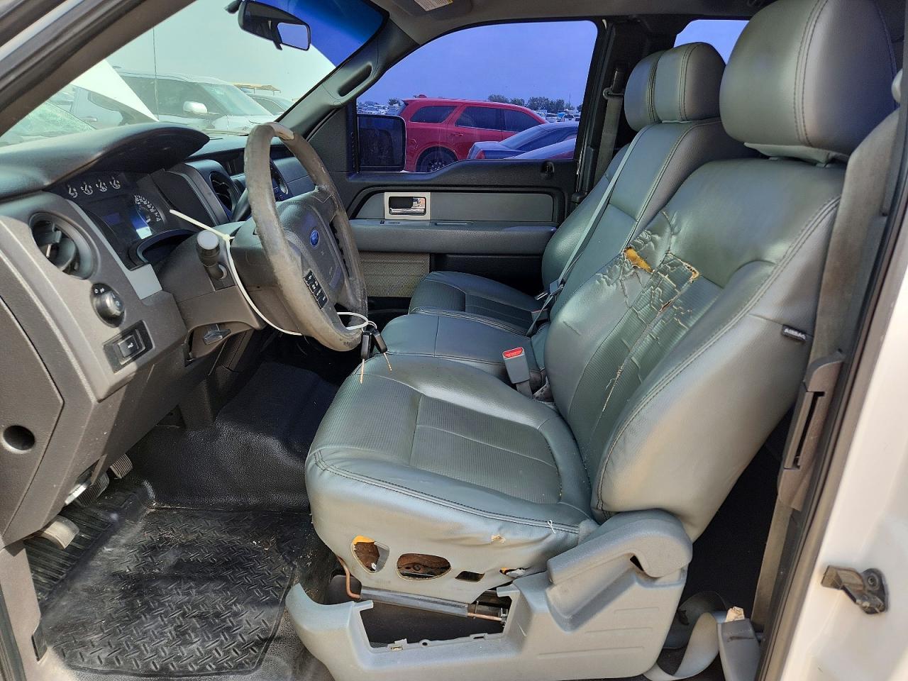 2011 Ford F150 Super Cab - Фото 7