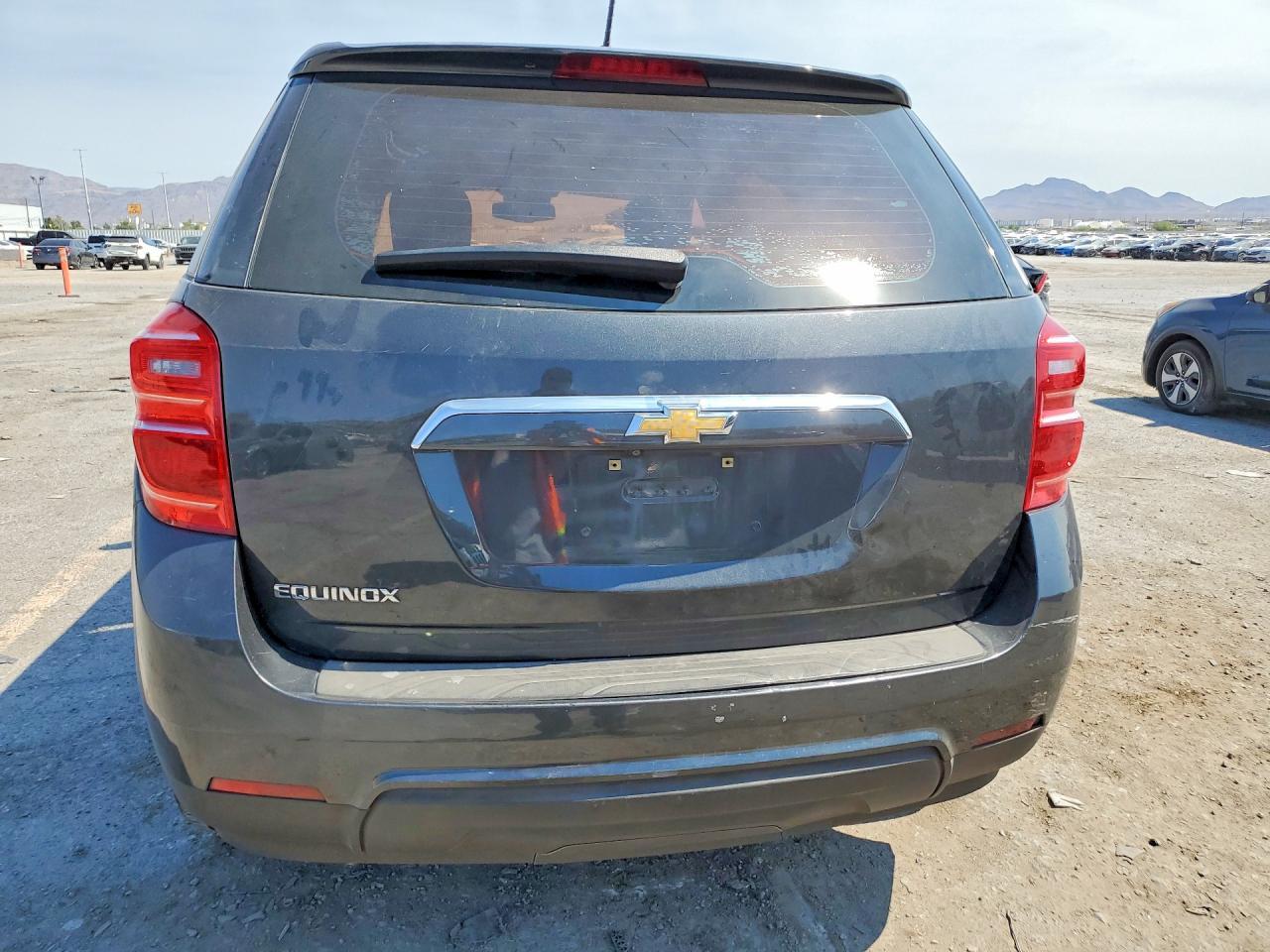 2017 Chevrolet Equinox Ls - Image 6