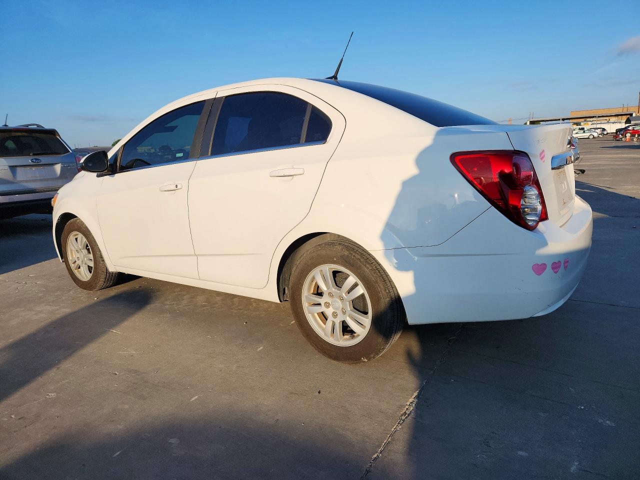 2014 Chevrolet Sonic Lt - Image 2