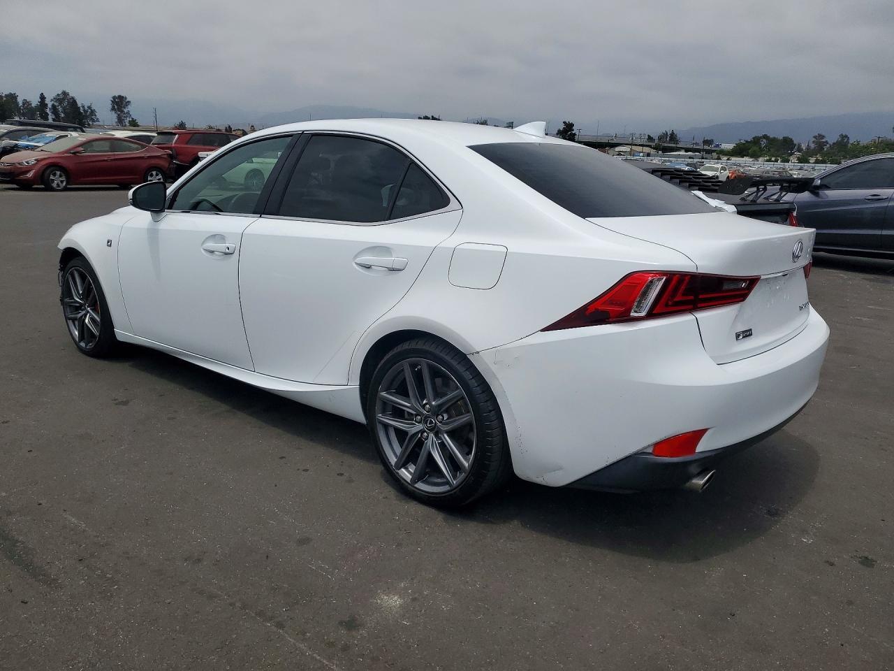 2016 Lexus Is 200T - Image 2