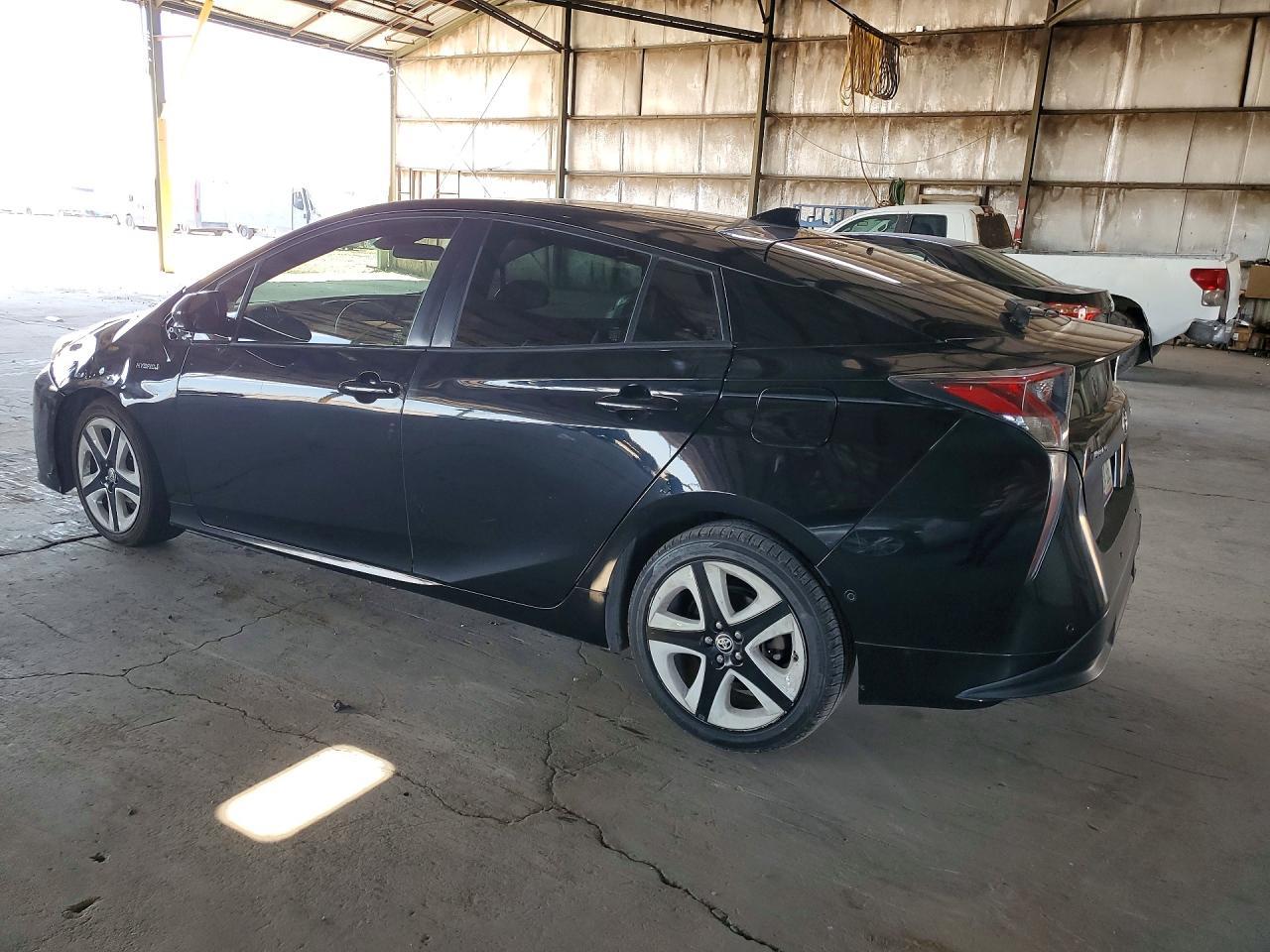 2017 Toyota Prius Three Touring - Image 2