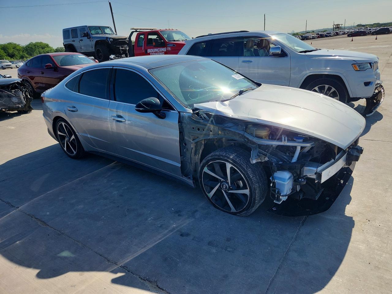 2021 Hyundai Sonata - Image 4