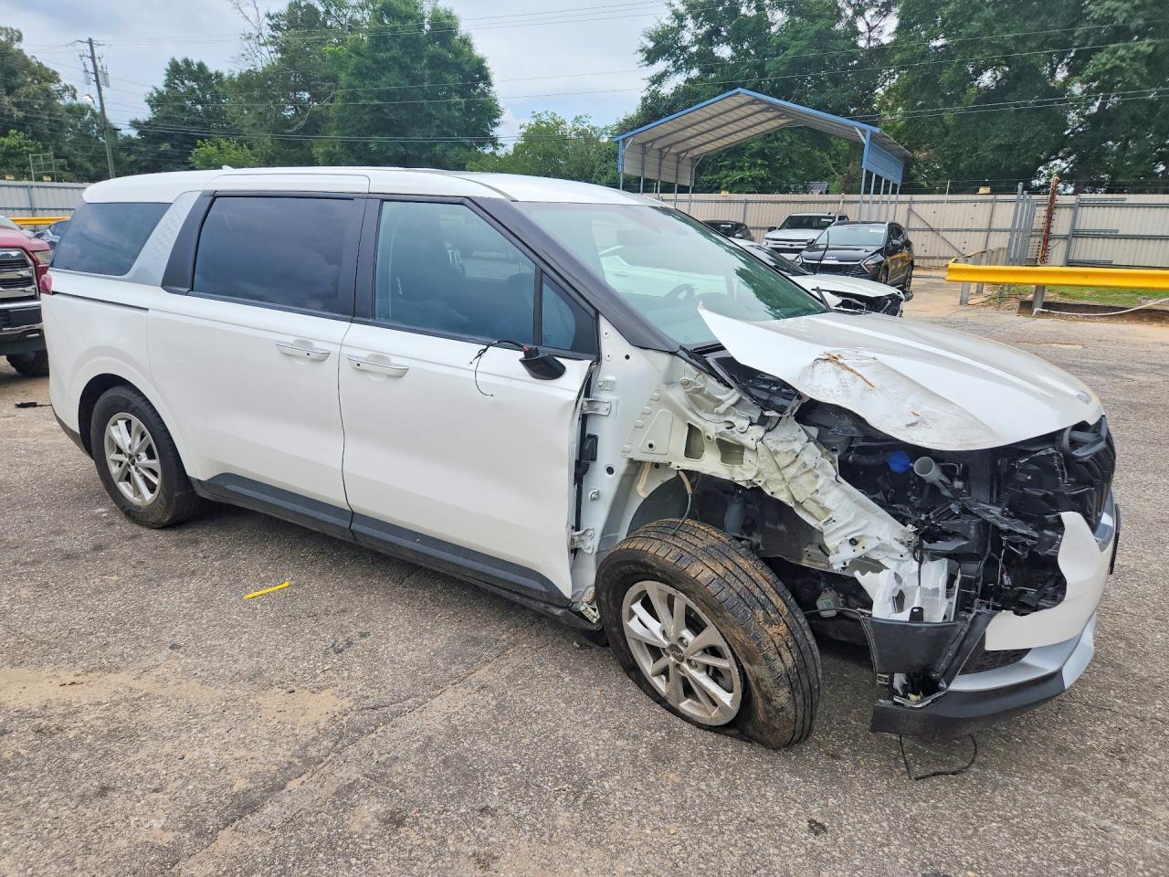 2022 Kia Carnival Lx - Фото 4