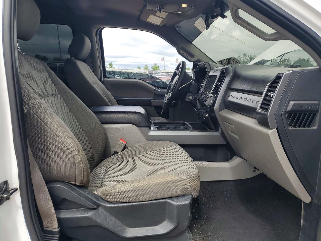 2019 Ford F250 Super Duty - Фото 7