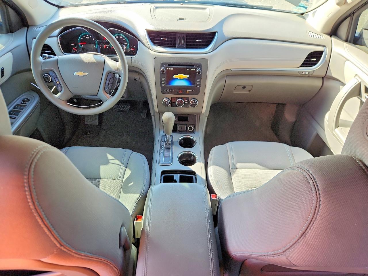 2017 Chevrolet Traverse Ls - Image 7
