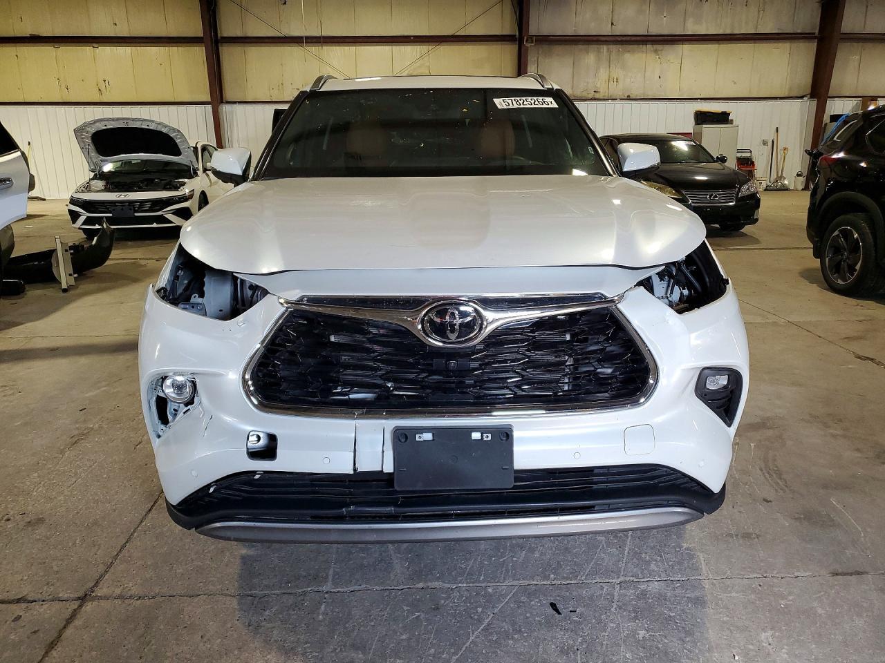 2025 Toyota Highlander Platinum - Фото 5
