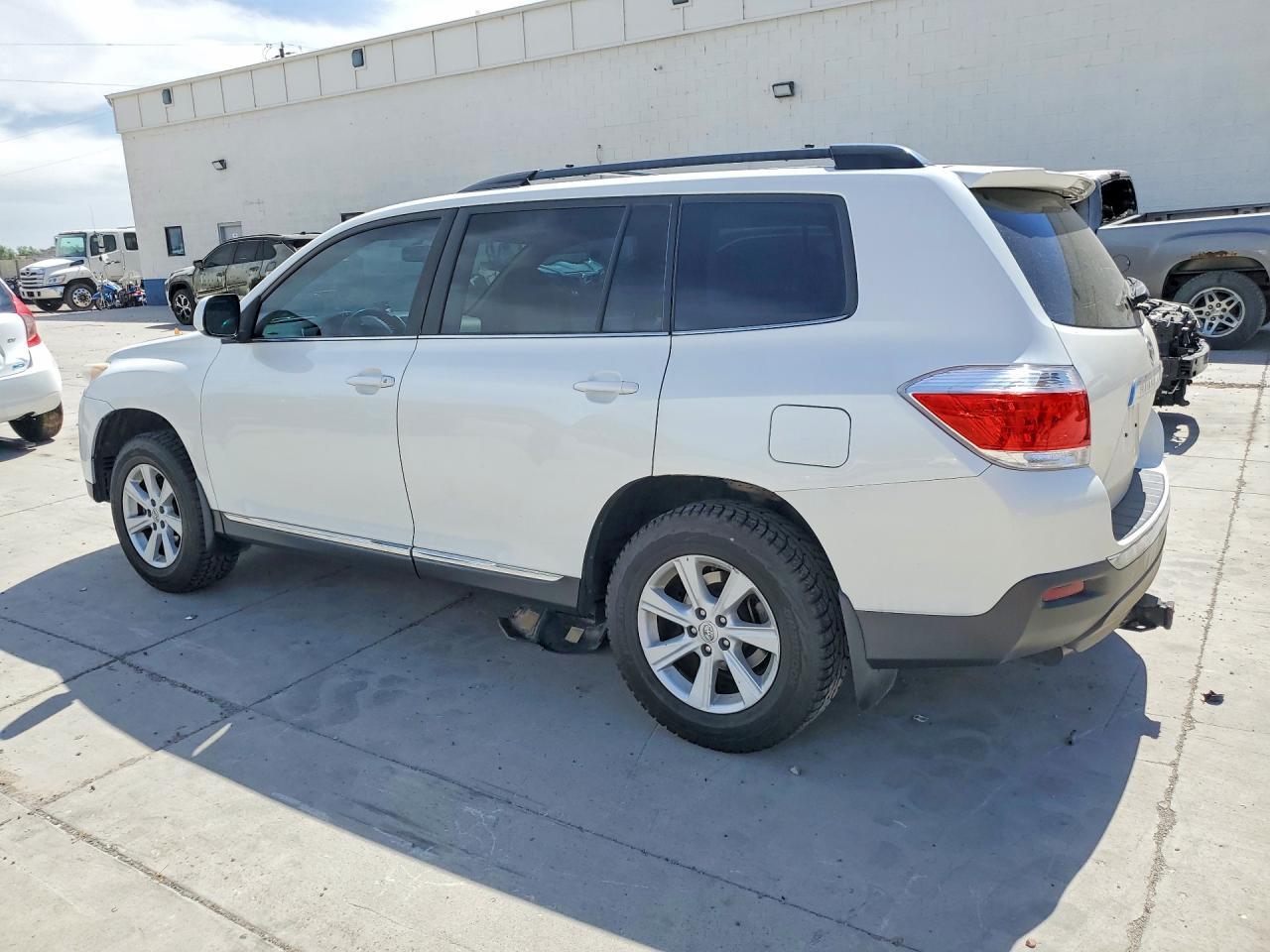 2013 Toyota Highlander Se - Фото 2