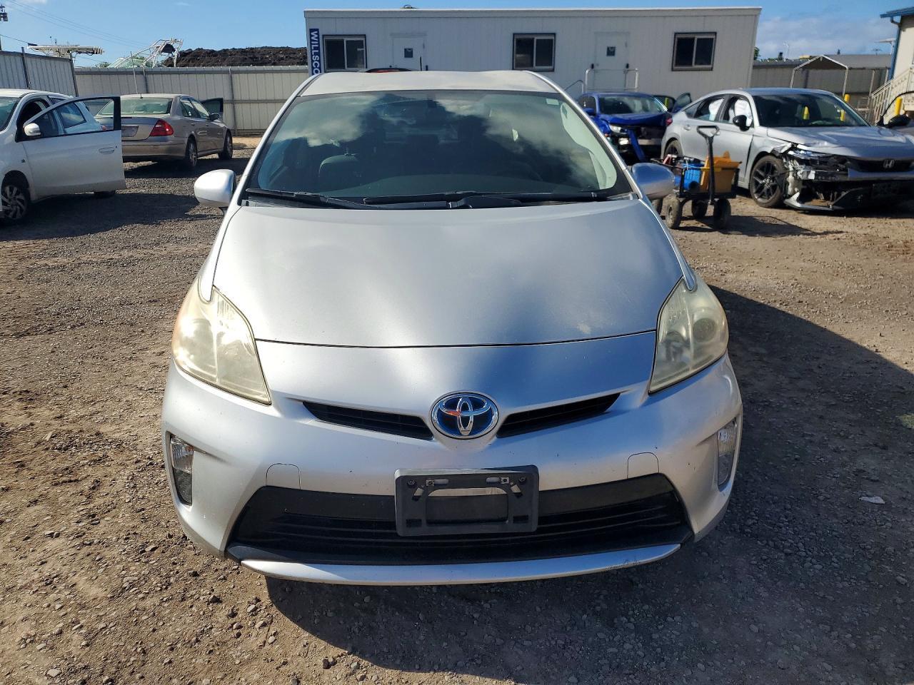 2013 Toyota Prius One - Image 5
